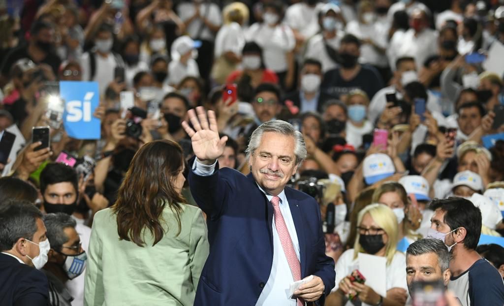 Alberto, contra JxC: “Otros quieren que los empresarios puedan despedir”