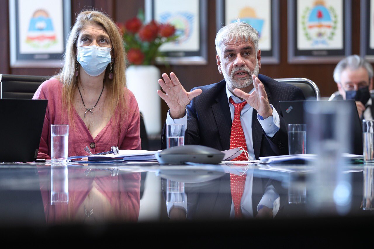 El Gobierno minimiza la suba del dólar: "No tiene que impactar en los precios”