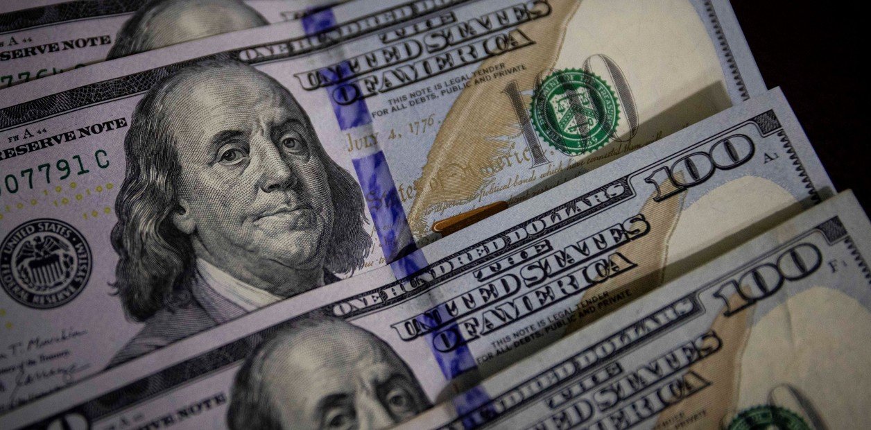 El dólar CCL sobrepasa los $ 220 y el riesgo país no cede de los 1.900 puntos