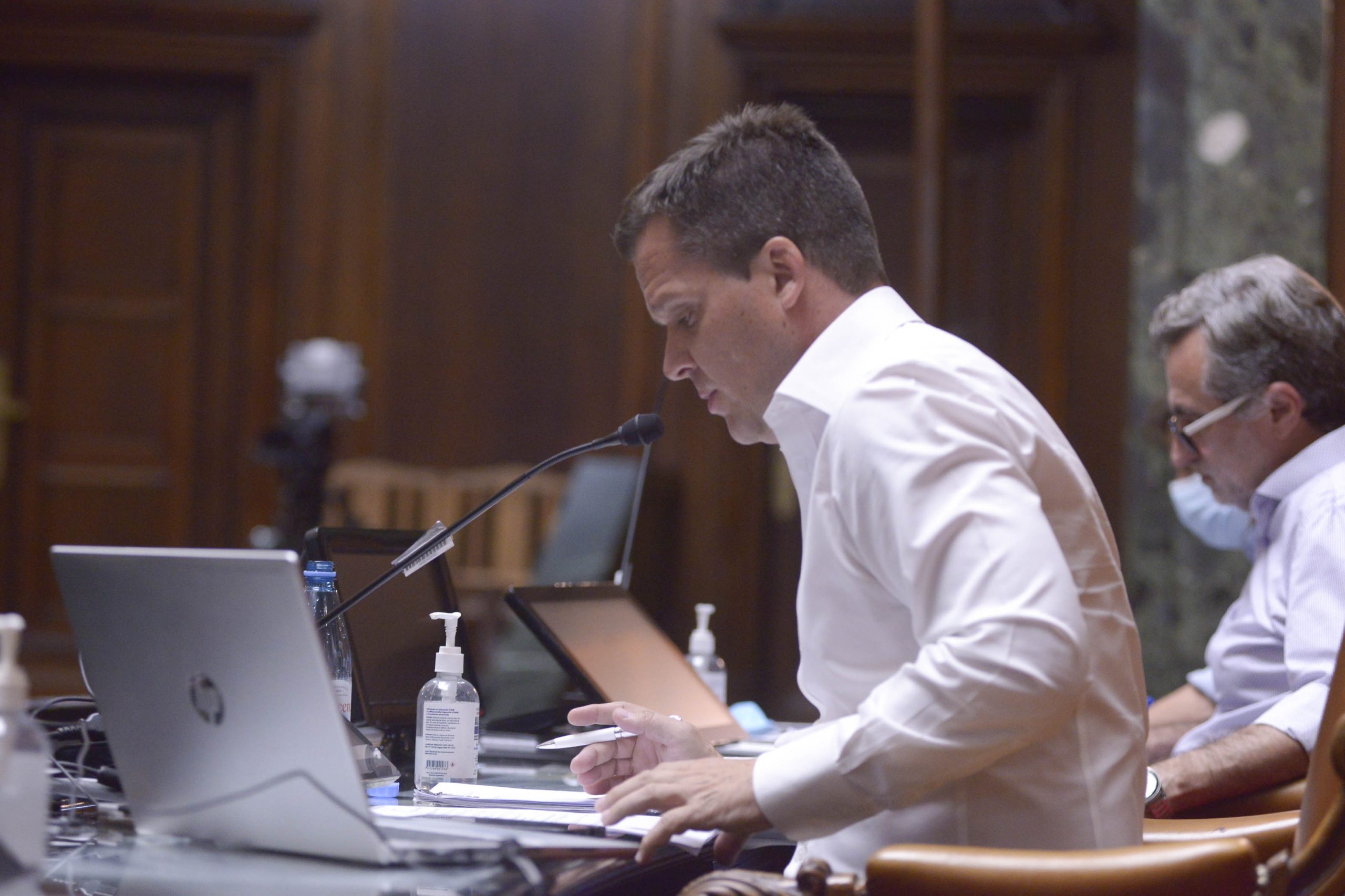 VJ tiene los votos para aprobar Costa Salguero, Costa Urbana y convenios