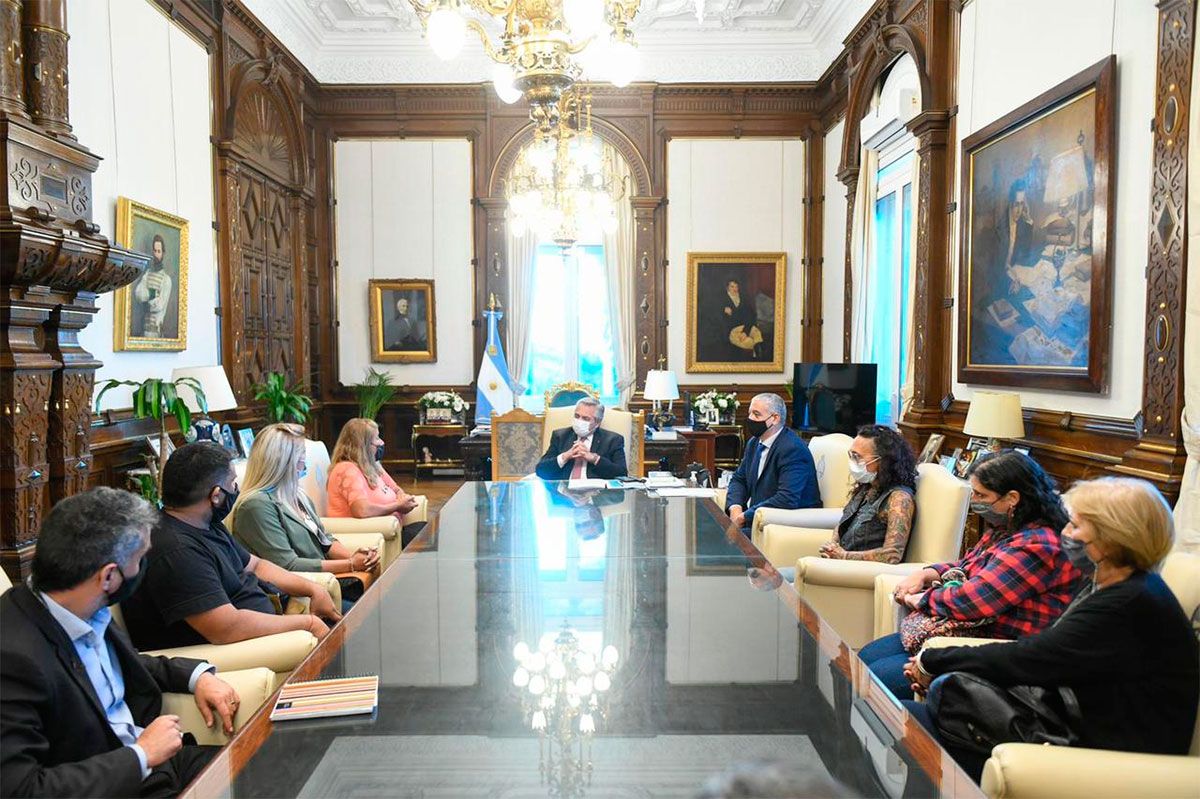 Alberto recibió a familiares de víctimas del 19 y 20 de diciembre