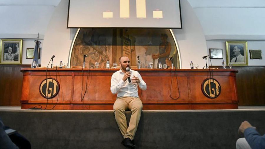 Guzmán prometió a la CGT que no firmará ningún "acuerdo de ajuste"