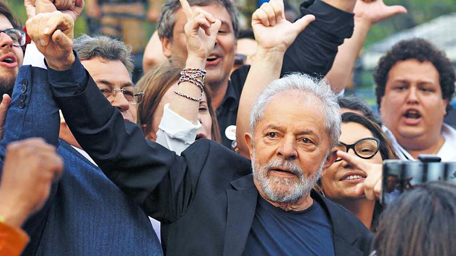 Lula pidió que Argentina pueda seguir creciendo y que el FMI "no lo asfixie"