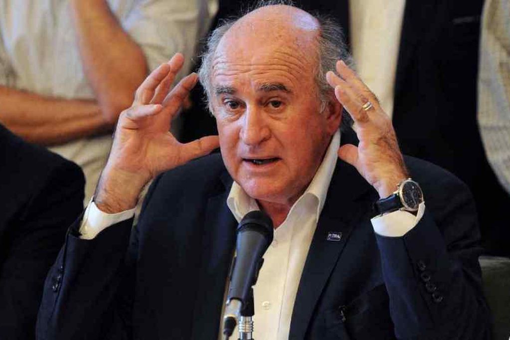 Parrilli: "Debería haber un mecanismo de control ciudadano sobre los jueces"