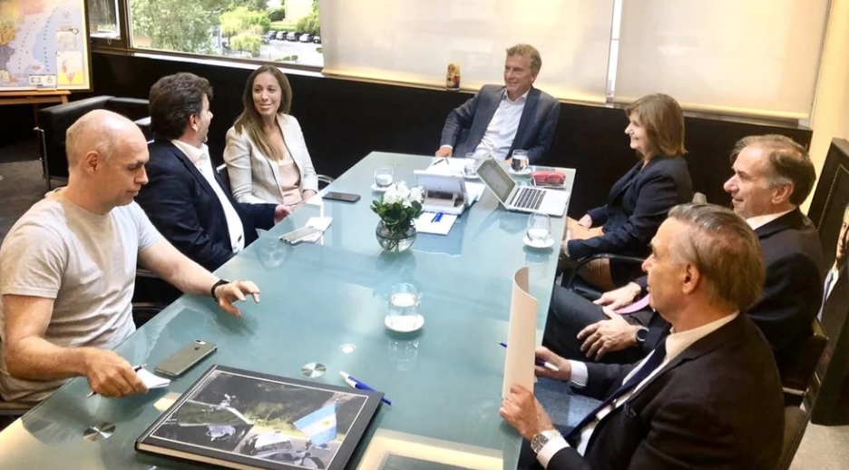 El Pro rechazó las reelecciones indefinidas y los intendentes se revelaron