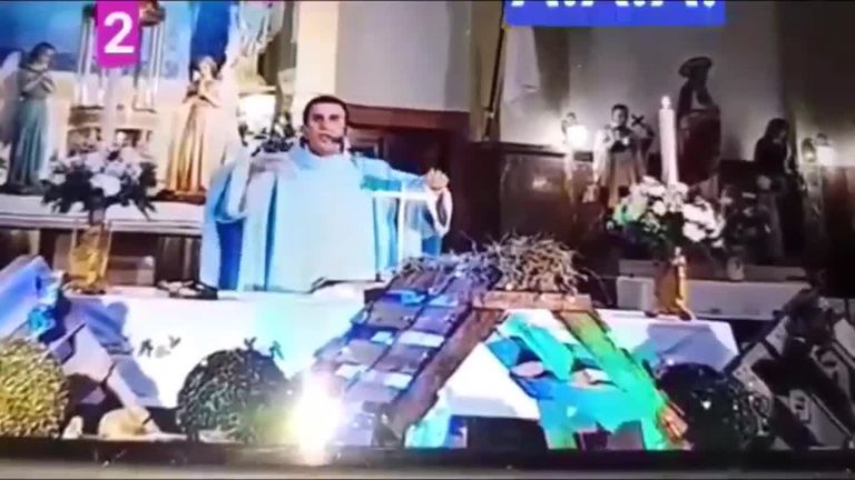 Un cura criticó a Kicillof por el pase sanitario: "¿Quién carajo es?"