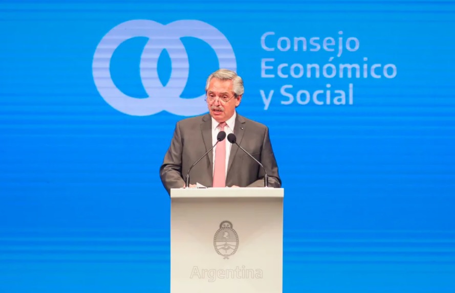 El oficialismo volvió a la carga contra la Corte Suprema