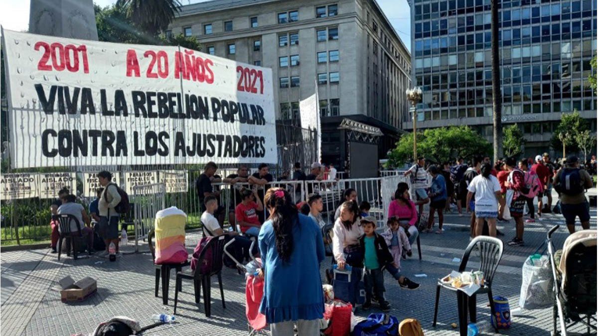 Plaza de Mayo: acto y conmemoración por los 20 años de diciembre de 2001