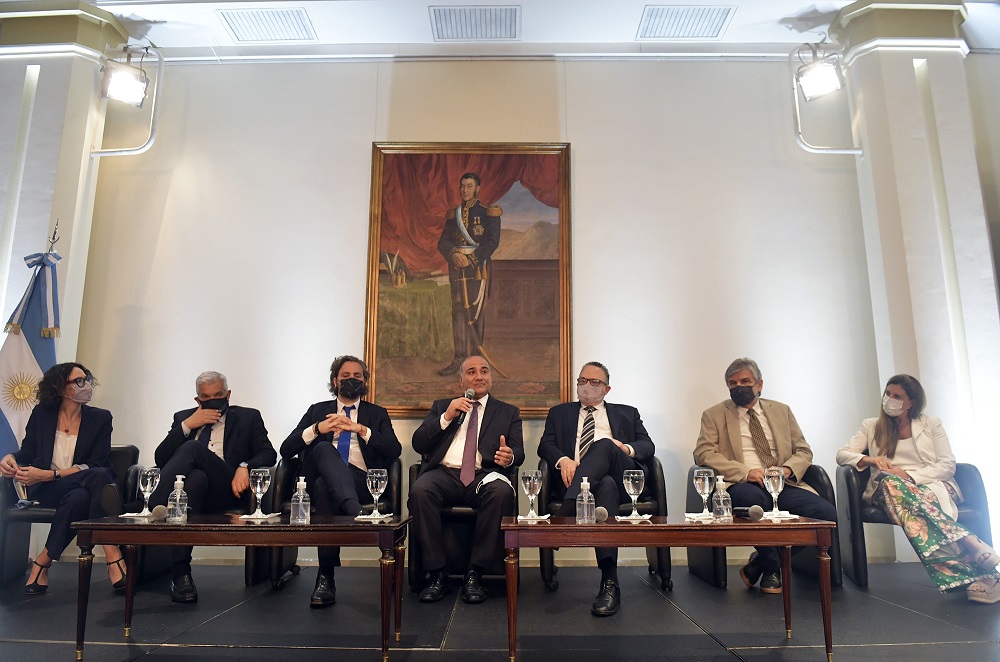 Manzur y Cafiero lanzaron el Plan de Promoción de Exportaciones