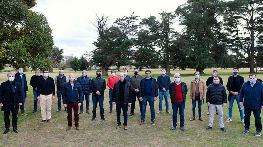 Sin hablar de Villegas, Vidal va contra la reelección de los intendentes