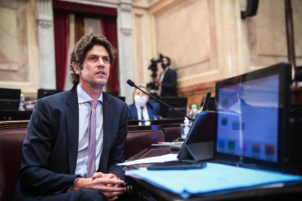 Lousteau: "Esta sesión es totalmente inválida"