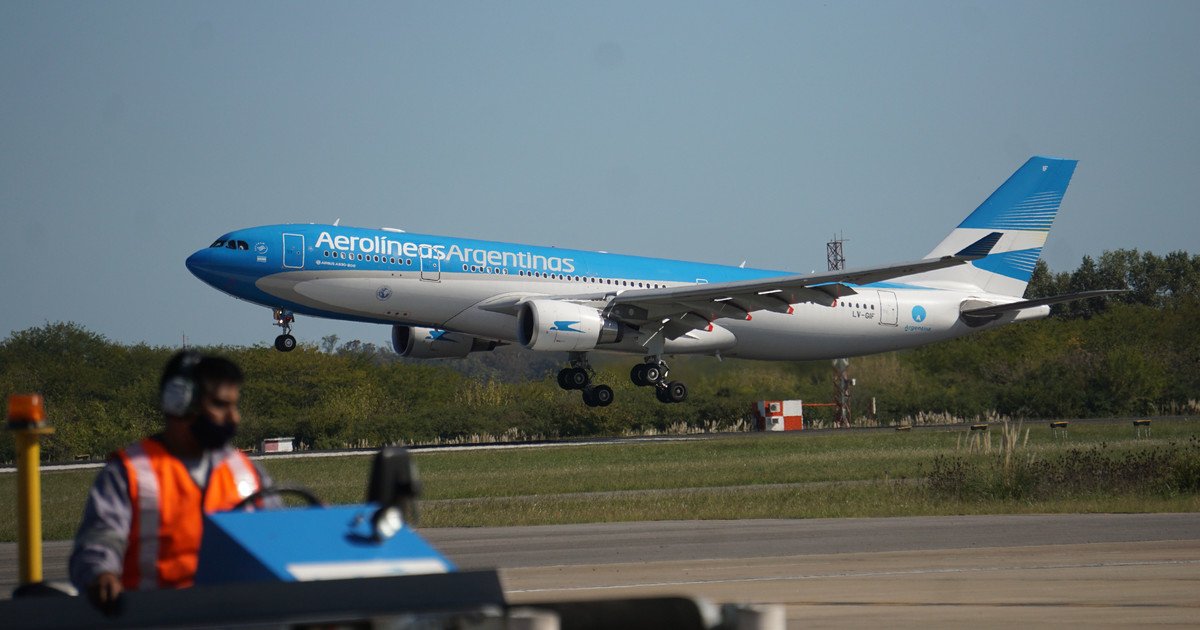 Vuelos en riesgo: gremios reaccionan ante 150 despidos en ANAC