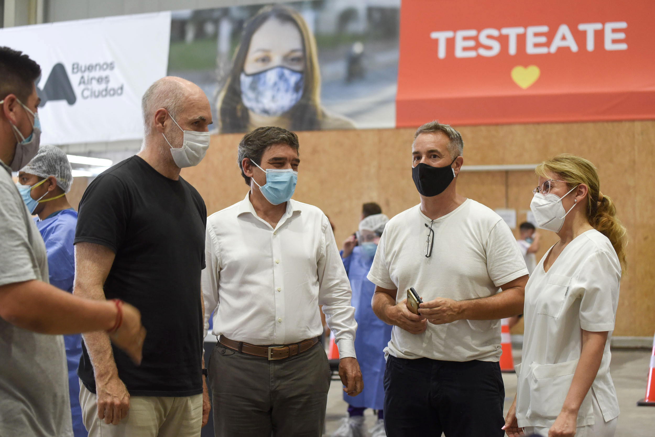 Larreta recorrió el centro de testeo en Parque Roca