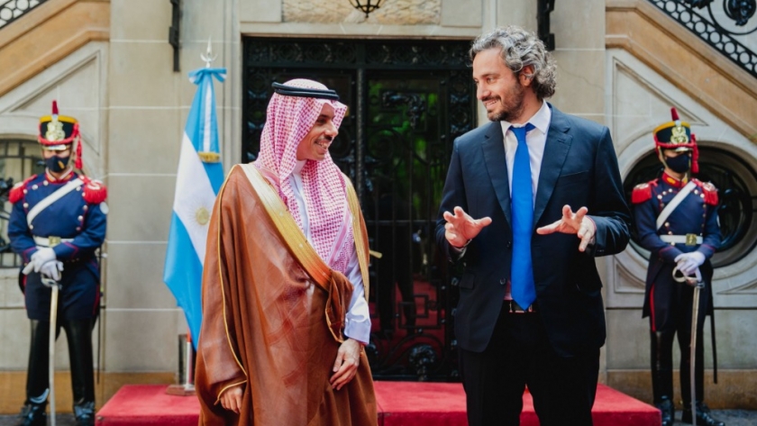 Cafiero y el embajador de Arabia Saudita avanzaron en una agenda de inversione