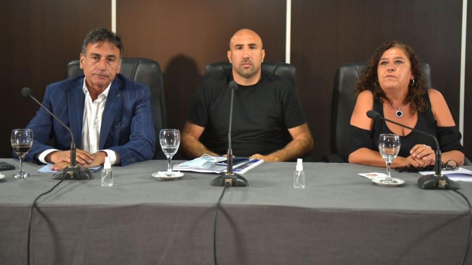 Legisladores bonaerenses del FdT pidieron el juicio político de Conte Grand