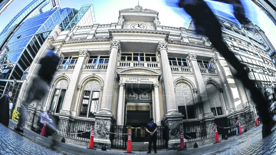 Guiño al FMI: el Banco Central aumentó la tasa de interés