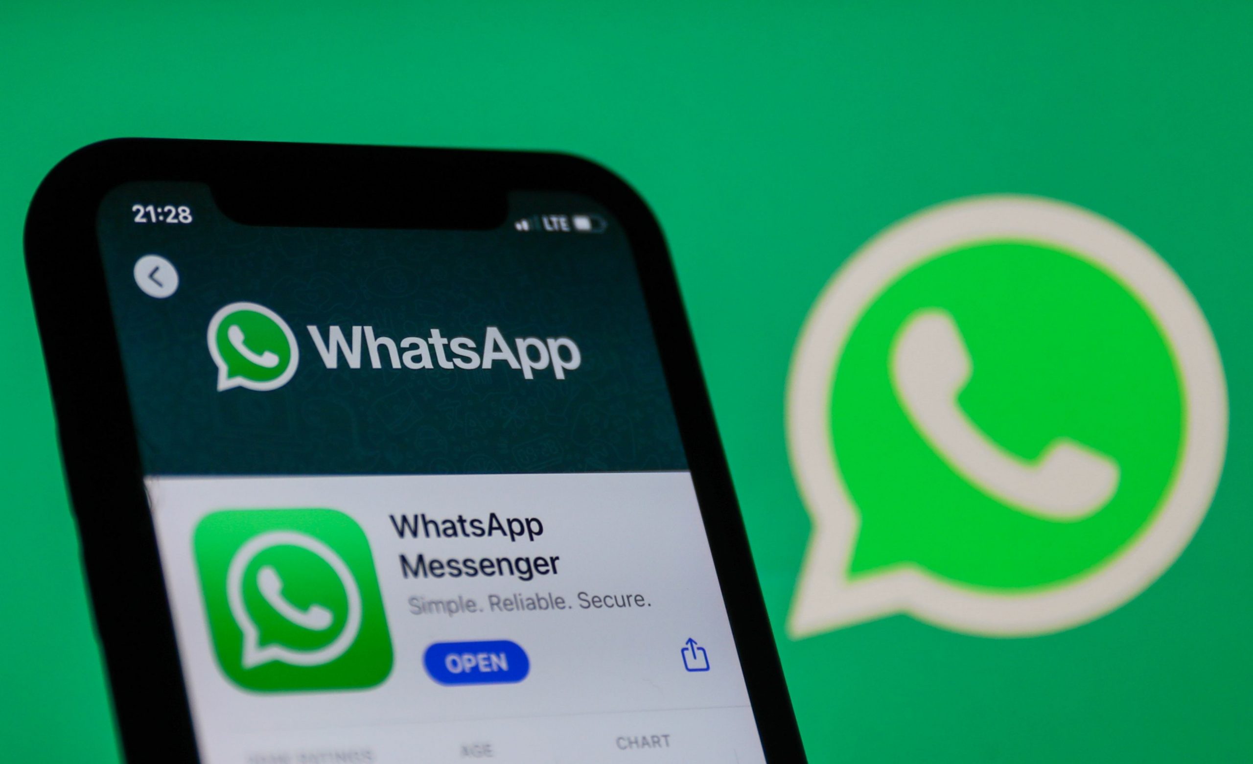 El Gobierno multó a Facebook por los términos de privacidad en WhatsApp