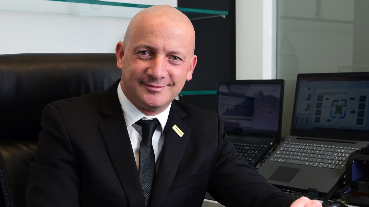 Adler: "No hay que darle nuestro dinero a nadie"