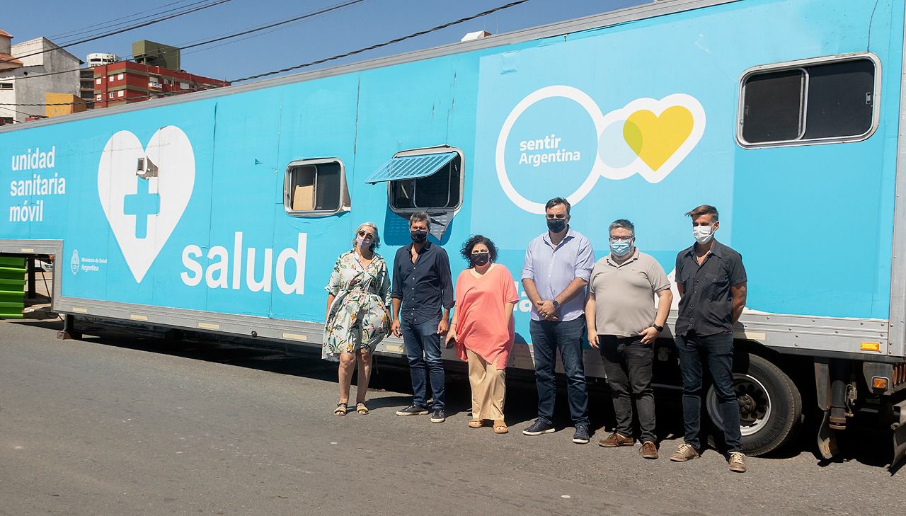 Costa Atlántica: Vizzotti y Lammens recorrieron centros de vacunación