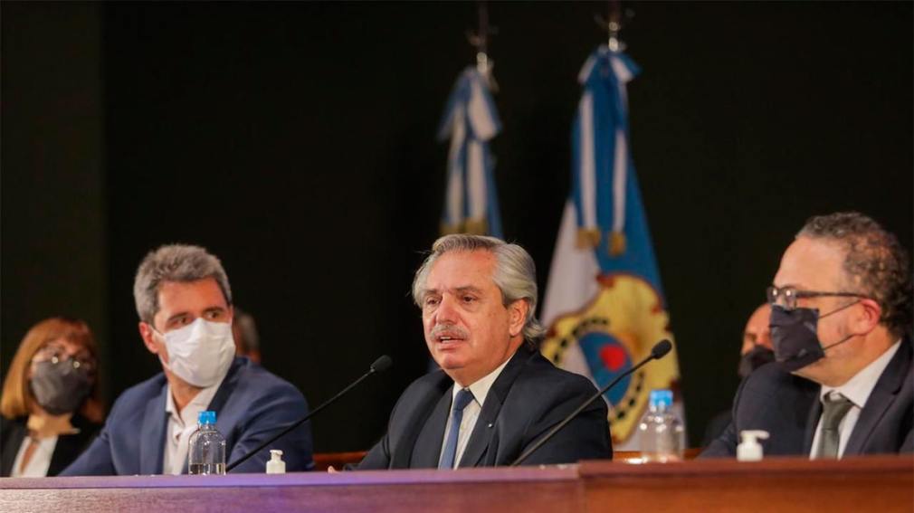 Alberto lanzó un organismo público privado para energías renovables