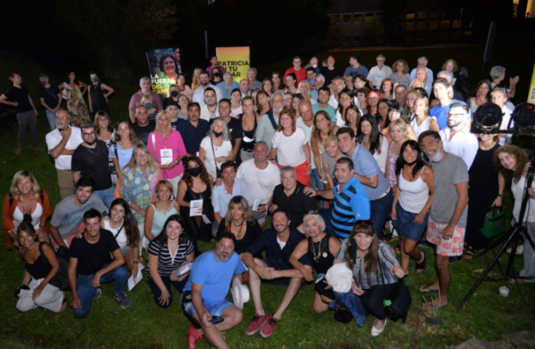 Patricia Bullrich presentó un "paper" del Pro y criticó duró al Gobierno