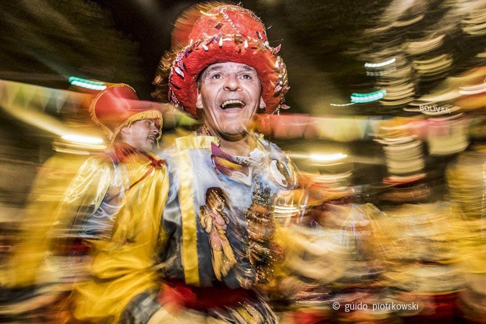 Vuelven los festejos callejeros de carnaval en la Ciudad