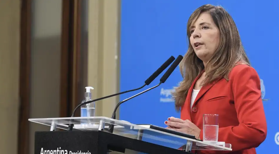 Cerruti cruzó a Larreta por los colectivos: "Quiere beneficios pero no deberes"