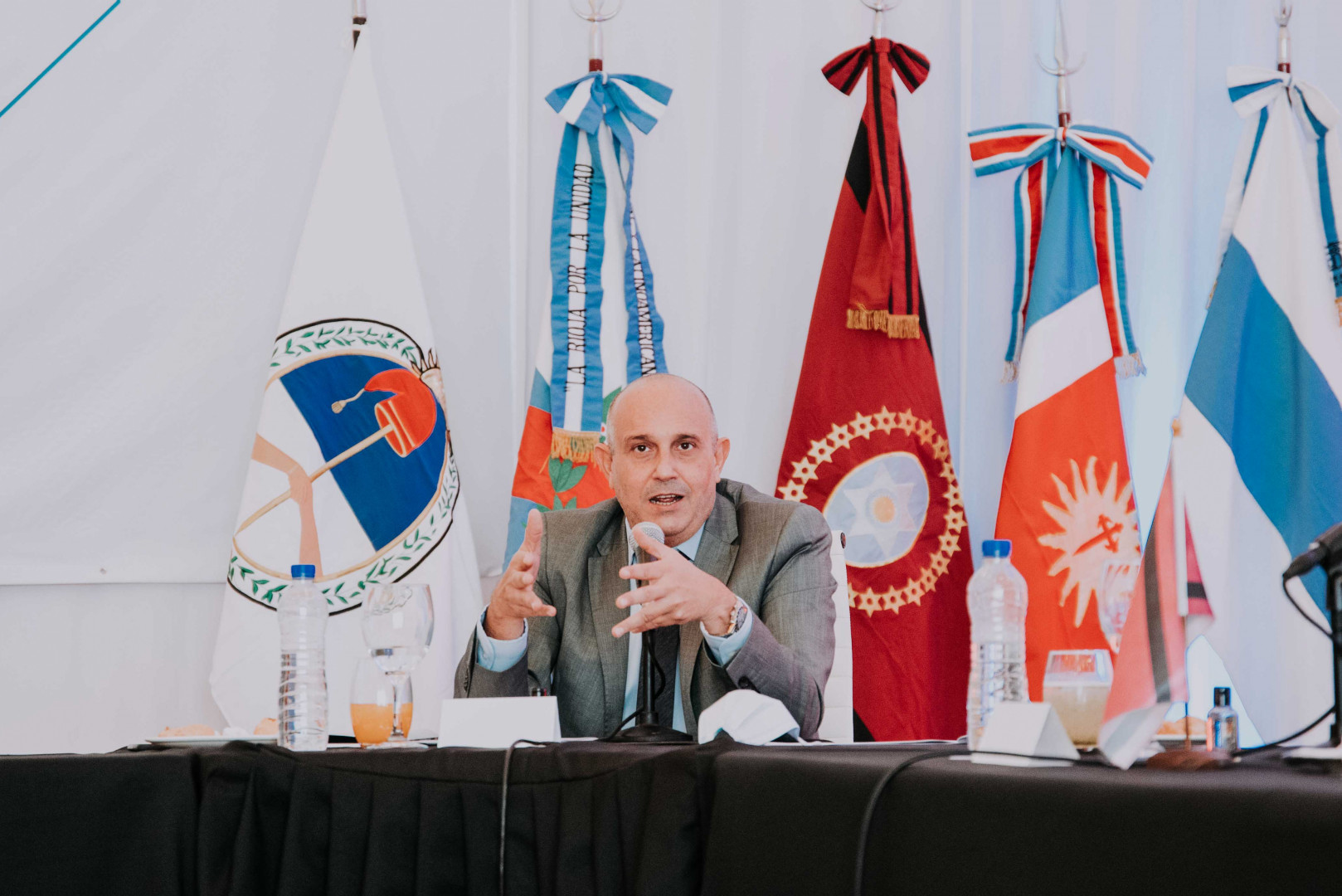 Colectivos: el Gobierno le dio una ayuda a las provincias de 9.600 millones