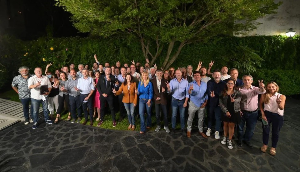 Luego de la renuncia, Máximo busca unidad en el PJ bonaerense