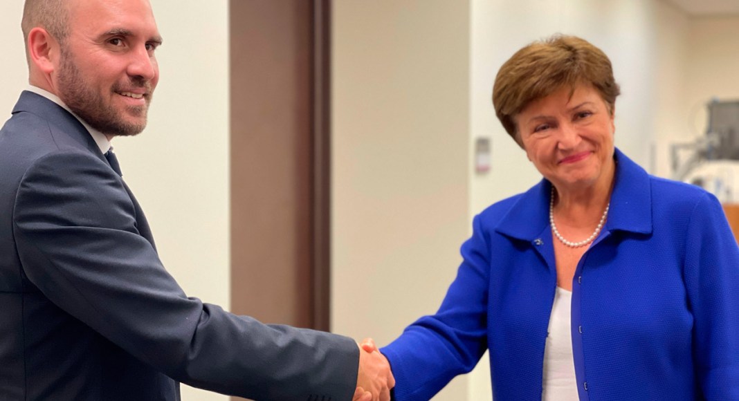 Acuerdo con el FMI: el Gobierno espera recibir USD 7.500 millones en marzo