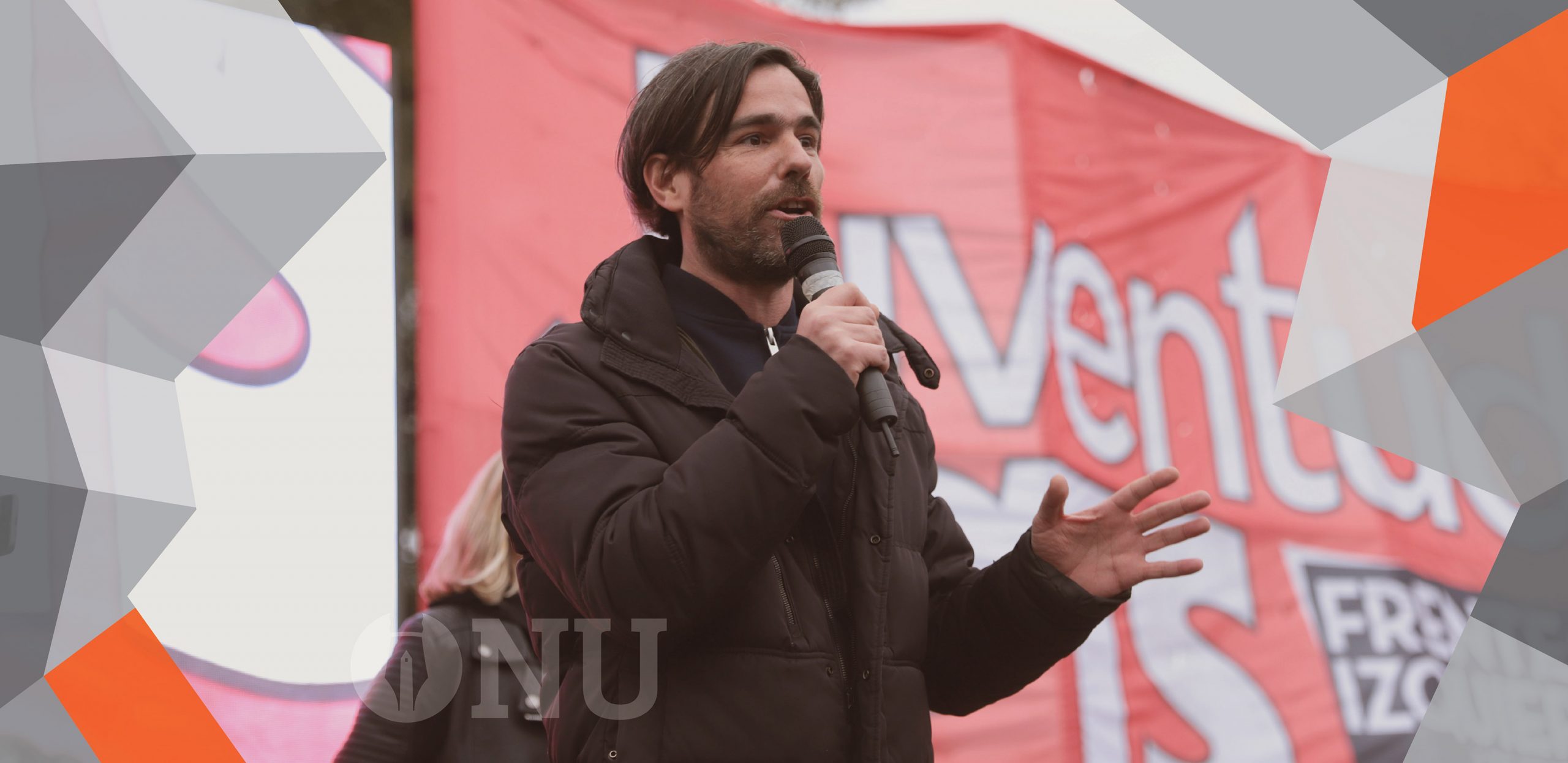 “El gobierno de Macri benefició a un pequeño puñado de empresarios”