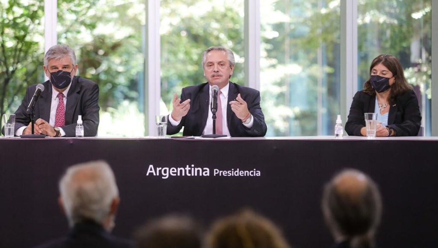 ”Para desarrollarnos tenemos que distribuir trabajo e inversión”