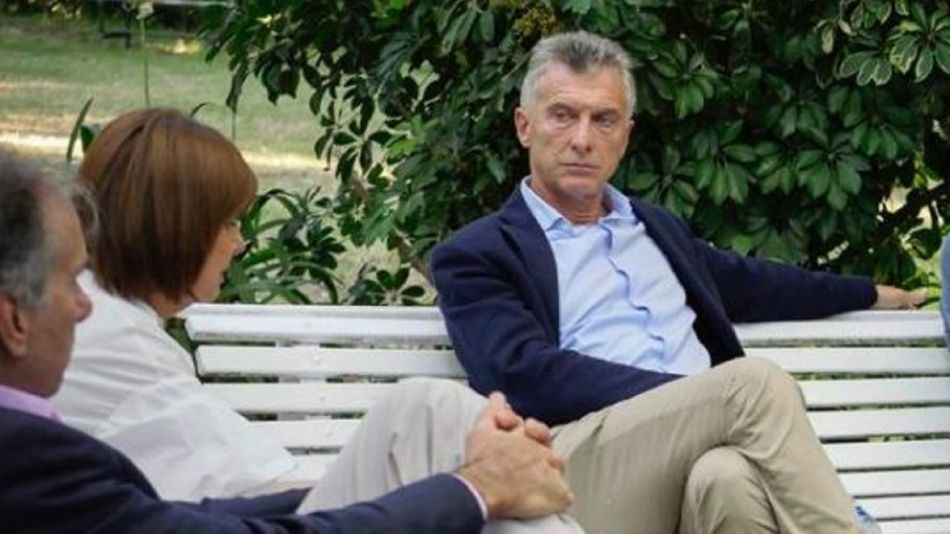 Macri, con diputados del Pro: "El acuerdo con el FMI es una bomba"