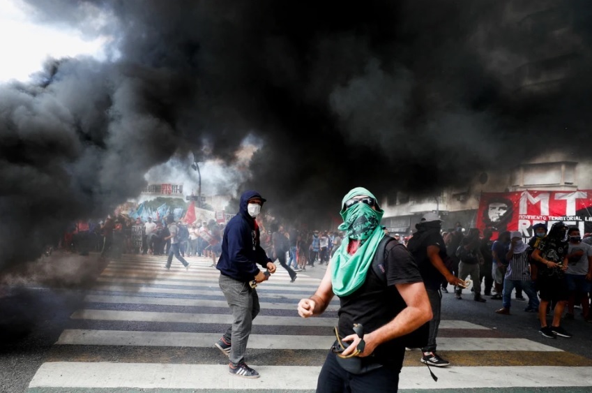 Ataque al Congreso: el Gobierno porteño acusó a miembros del MTR