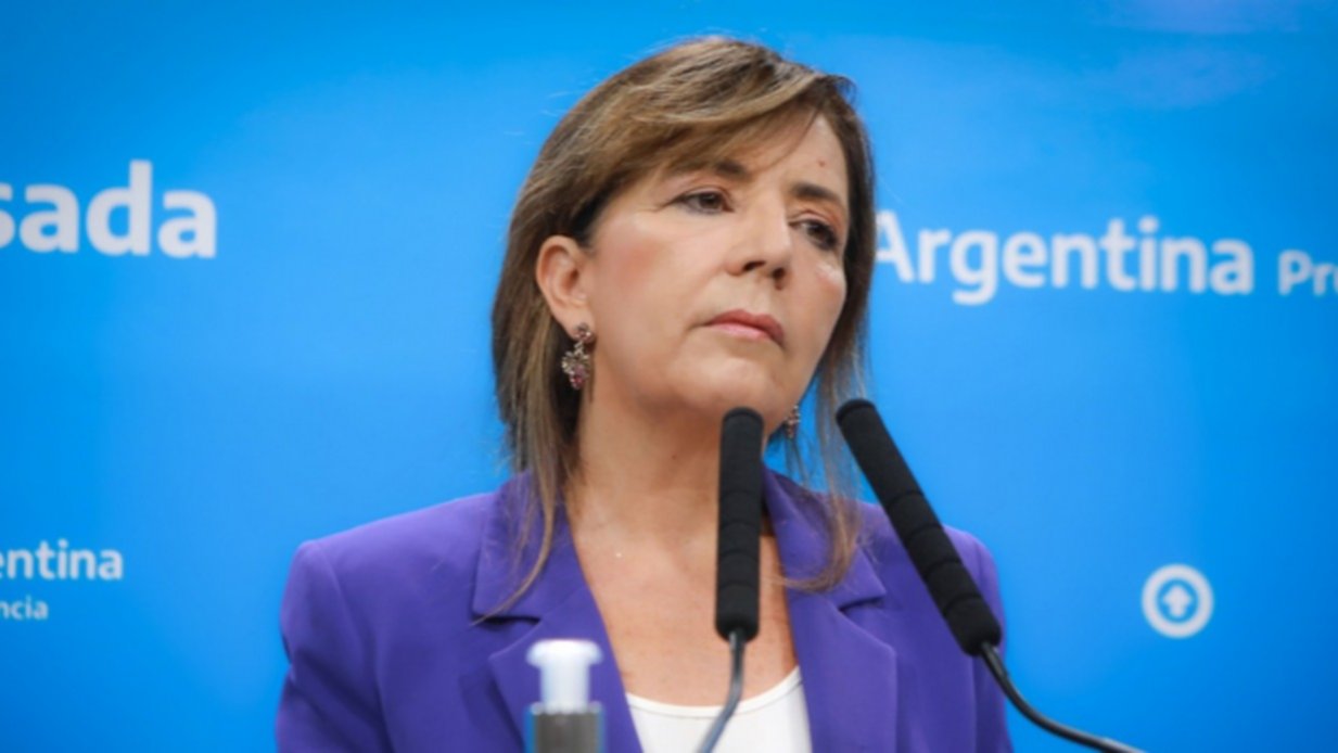 La interna del FdT: Cerruti cruzó a Larroque