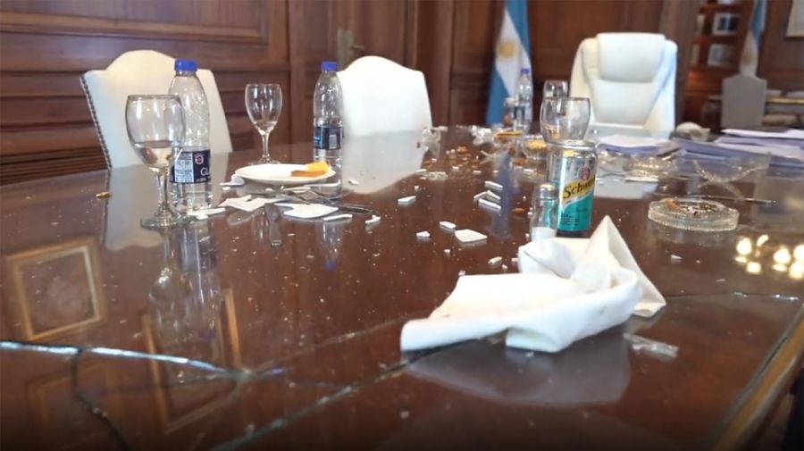 Verbitsky criticó a Aníbal por usar civiles para cuidar a Cristina Kirchner