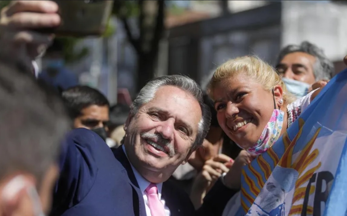 Alberto sale a caminar el territorio para fortalecerse en el frente interno