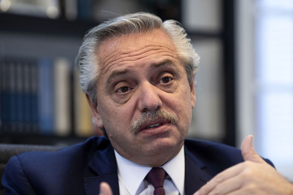 FMI: Alberto seguirá el debate en el Senado a través de los gobernadores