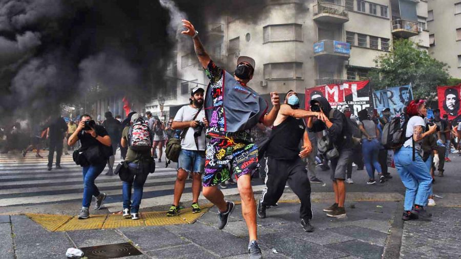 Ataque al despacho de CFK: ya hay seis detenidos y varios allanamientos