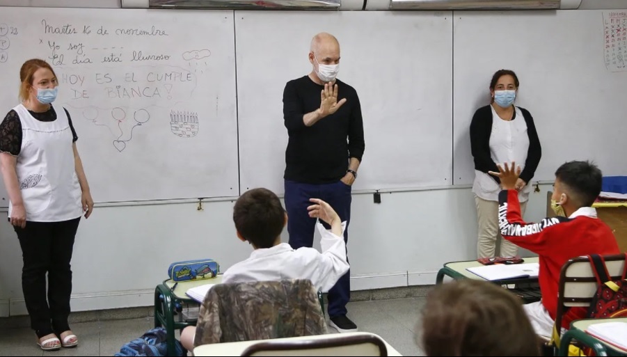 CABA dejará de exigir el uso del barbijo en todas las escuelas