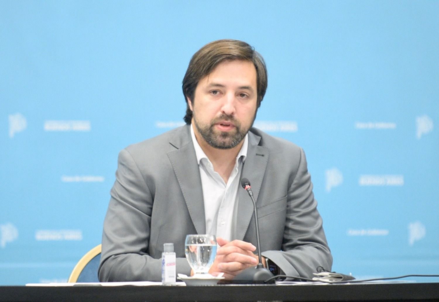 Kreplak cruzó a Garro por el uso optativo del barbijo: “Es irresponsable”