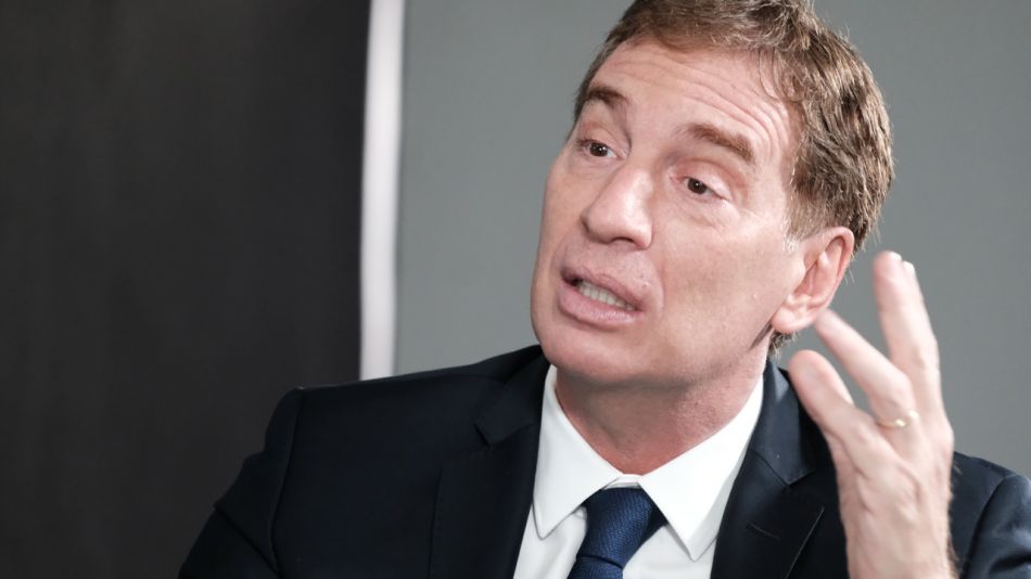 Santilli acusó al Gobierno de “jugar a la ruleta rusa con los argentinos”