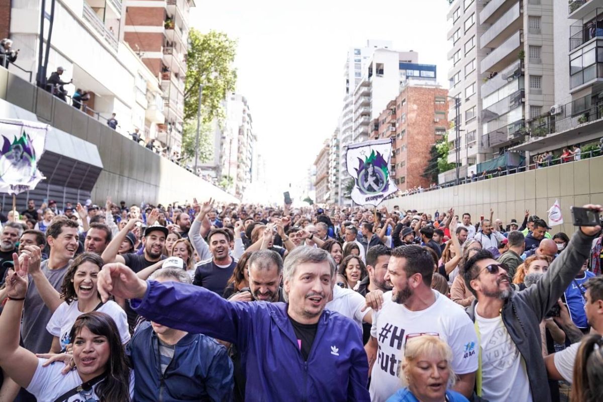 En plena interna, La Cámpora demuestra su poder en la Plaza de Mayo