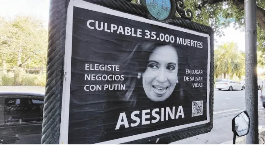 Afiches contra CFK: una camioneta y la imprenta, en la mira judicial