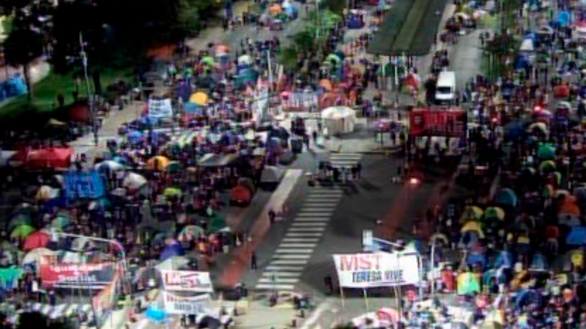 D'elia, sobre los acampes, aseguró que no le parece "prudente" hacer un "show del hambre"