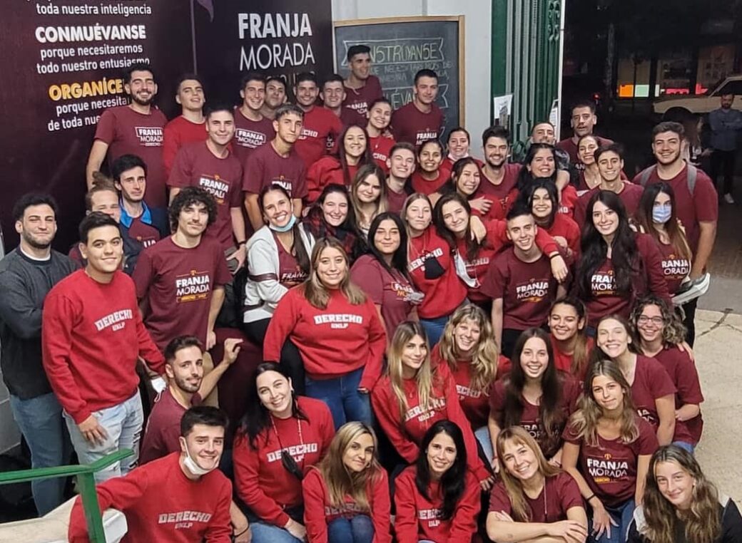 Franja Morada se recuperó en la UNLP: ganó en 9 de 17 centros de estudiantes