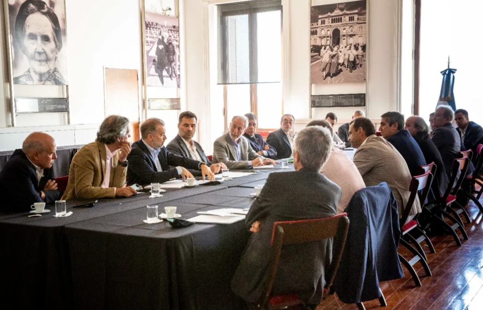 Faltante de gasoil: el Gobierno creó una mesa de monitoreo junto a los privados