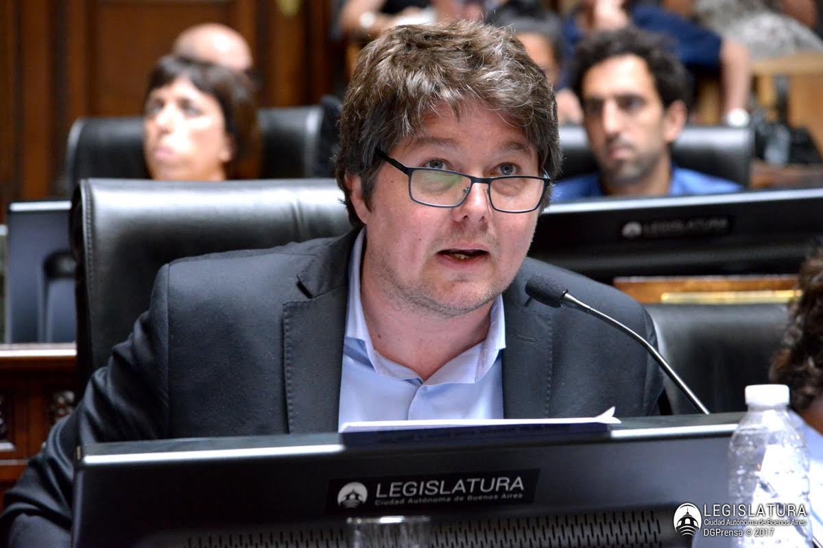 Guouman: "Hoy más que nunca, la política necesita de diálogos constructivos"