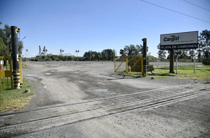 Se dejan de exportar US$100 millones por día debido al  paro de los transportistas