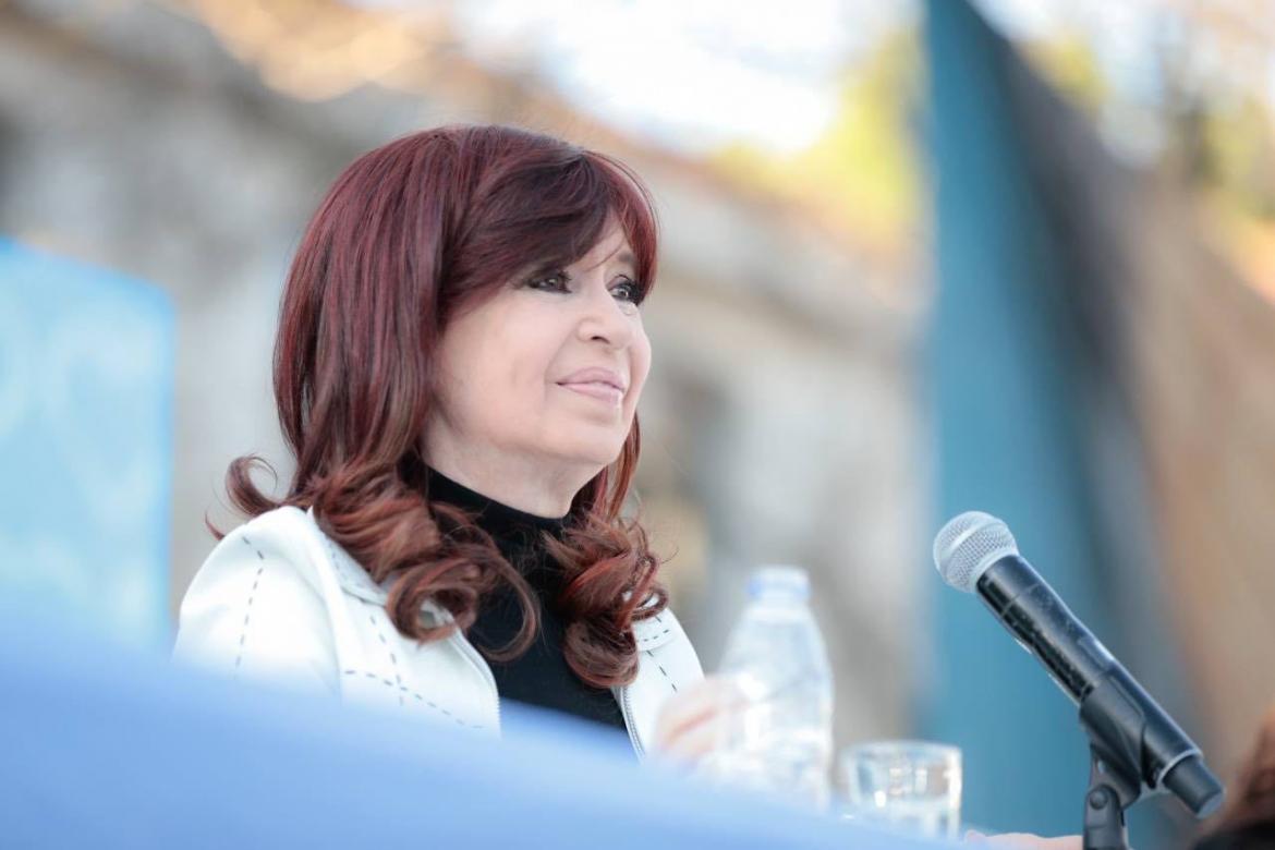 Sobreseyeron a CFK en la causa por sobreprecios en la compra de GNL